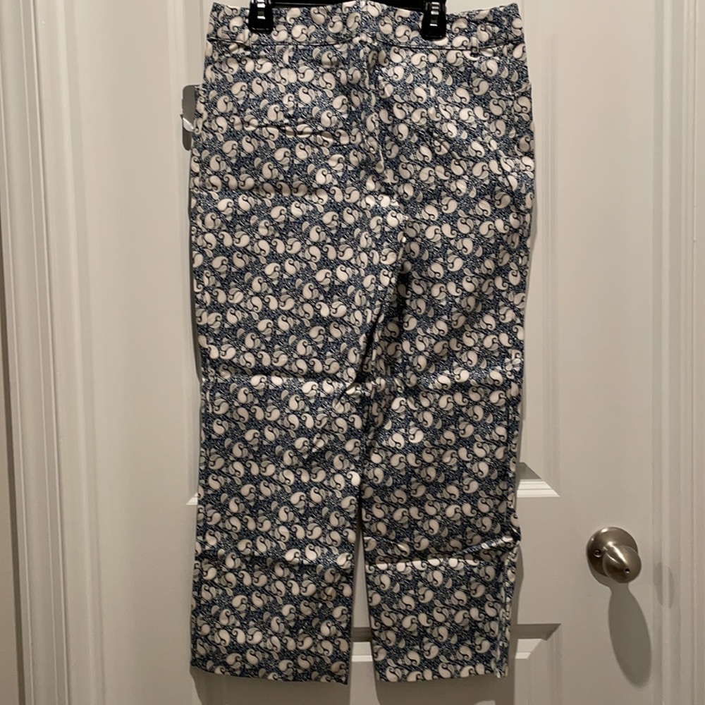 Capri’s - Picture 2 of 4